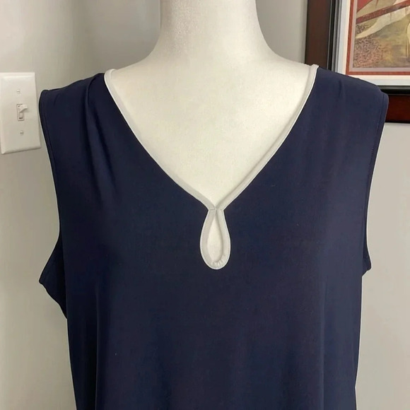 Tommy Hilfiger Sleeveless Blouse with White Peep Toe Accent Size XL - Picture 2 of 6